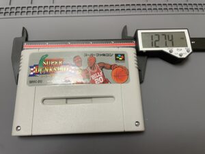 スーパーファミコンのソフトは中でどうなってる？実際に分解してみた